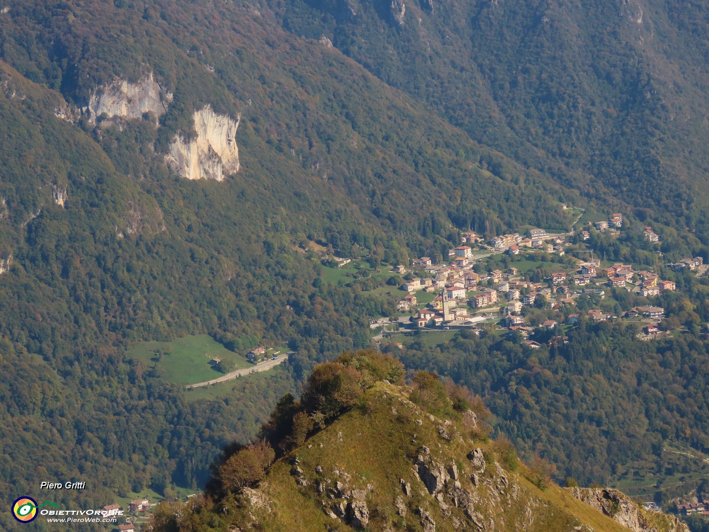 29 Cornalba con Corna Bianca.JPG